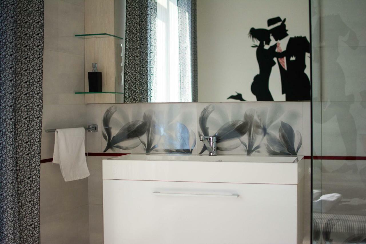Karinflats - Jazzy Apt. Apartamento